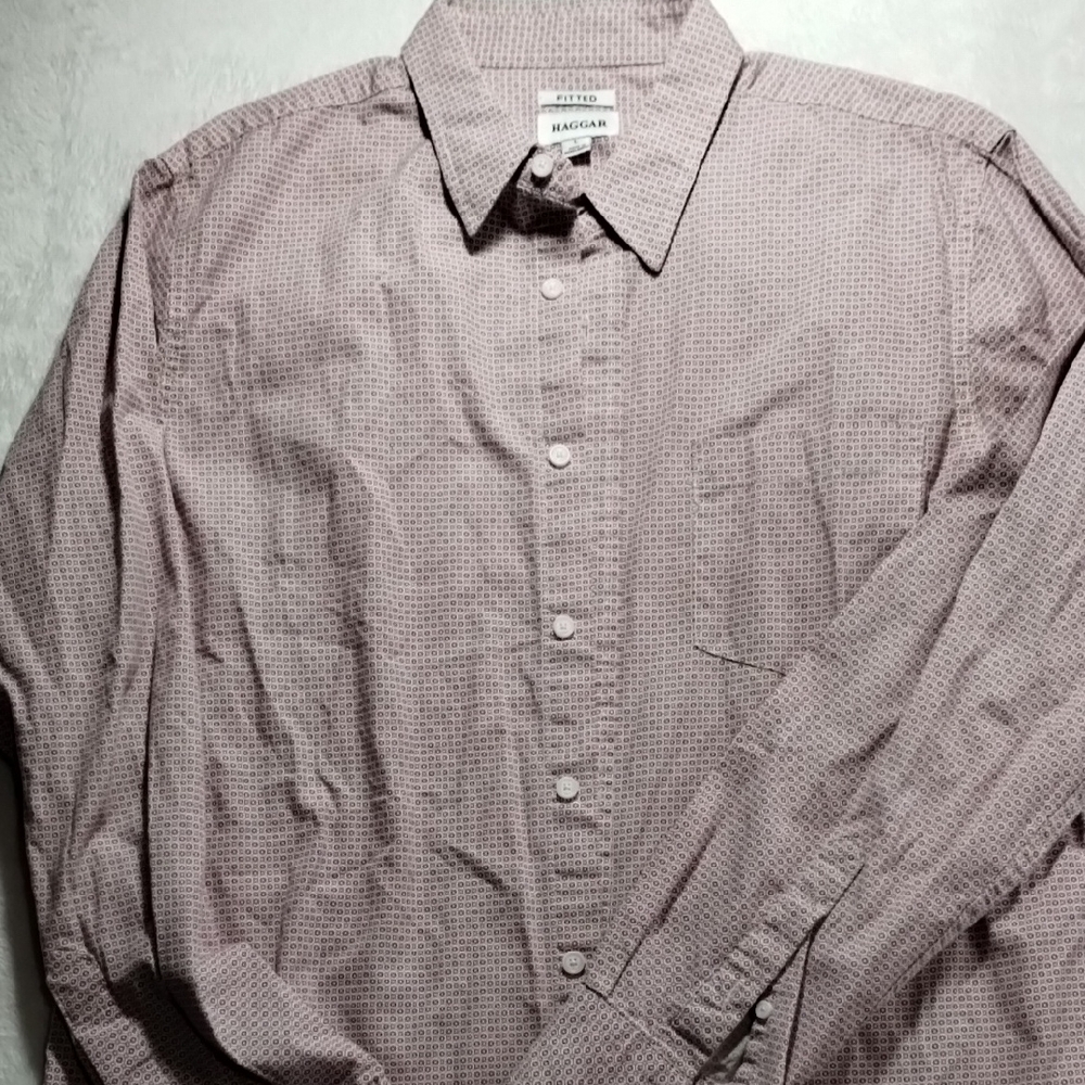 Haggar Men's Light Pink Casual Button-Down Shirt